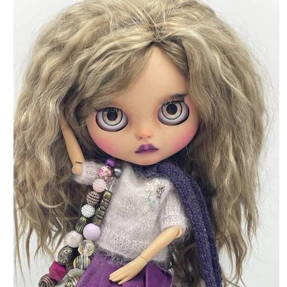 Custom OOAK Blythe TBL Factory Doll by Arkhippo 2022 - Picture 13 of 16